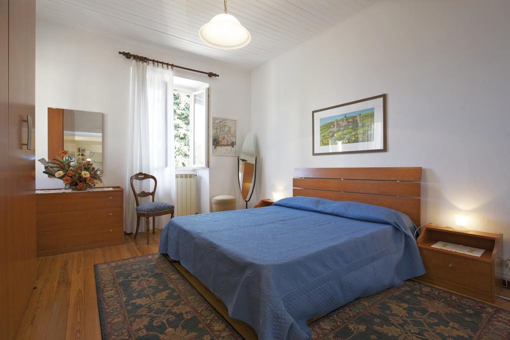 Ferienwohnung Piazzale Italia Oggebio Exterior foto
